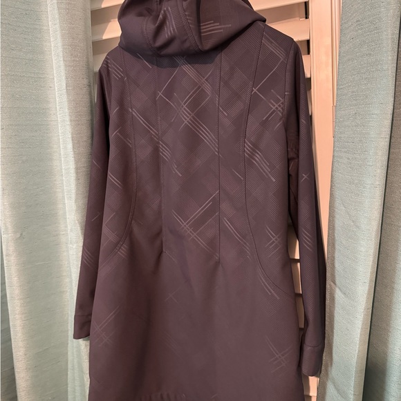 Chillax early spring burgundy coat Large - Picture 3 of 5